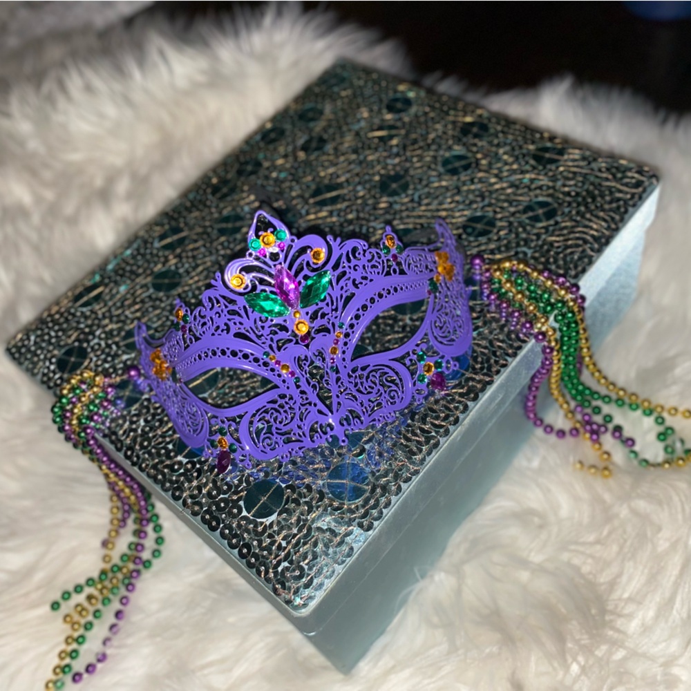 Elegant Purple Masquerade Face Mask